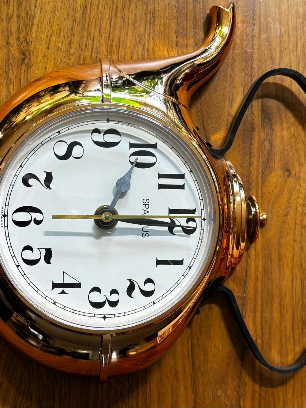 Spartus new old stock: vintage 70s copper-toned teakettle electric wall clock - Picture 4 of 11